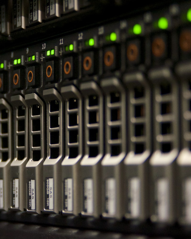 Rack Servers — Dell · HP · Lenovo (Servers & Storage) | Helix Hitech