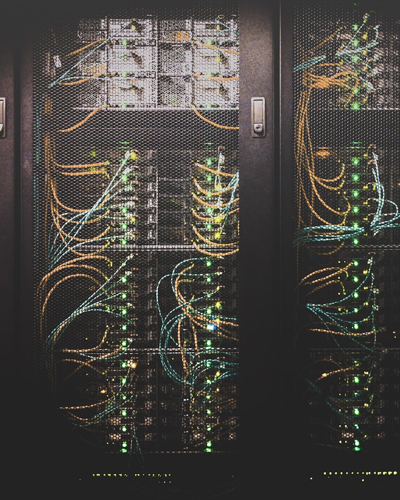 Tower & Branch Servers — SMB & Edge (Servers & Storage) | Helix Hitech